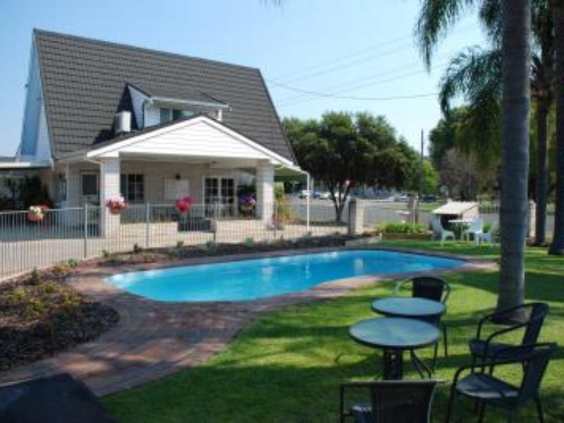 Alexander Motor Motel 3*